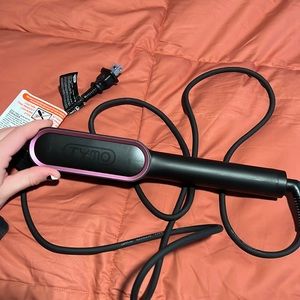 TYMO hair straightening brush